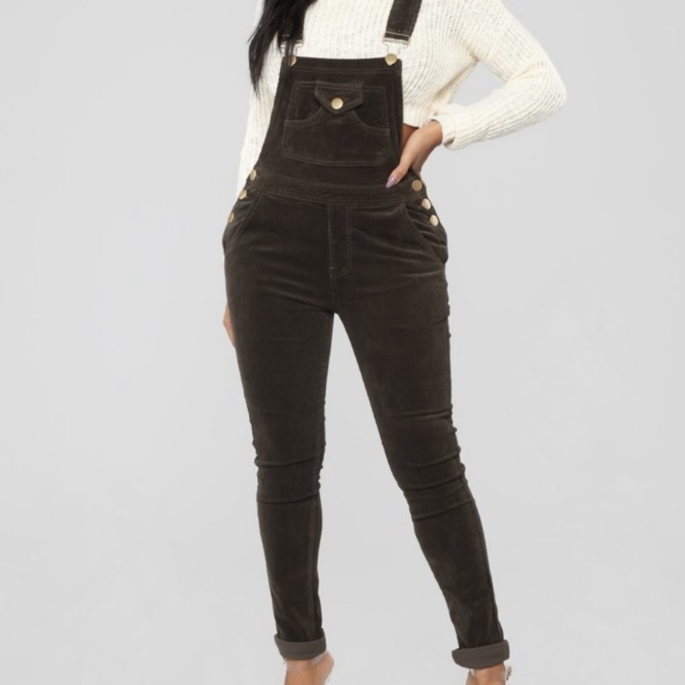NWT Fashion Nova green corduroy fitted overalls S